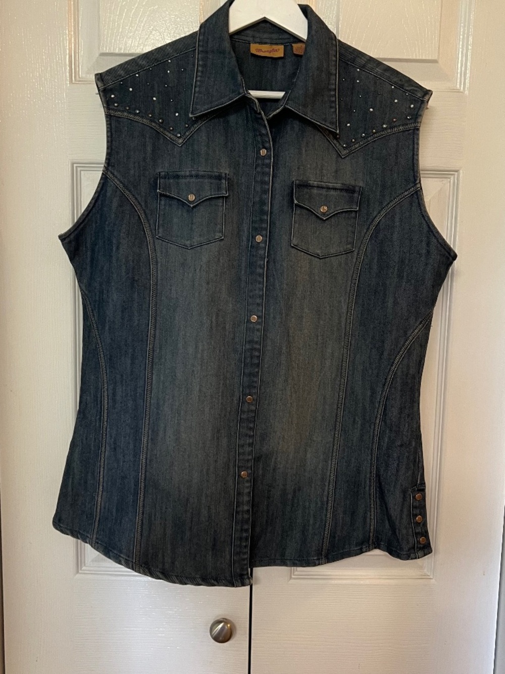 Wrangler Womens Studded Sleeveless Snap Button Denim Vest Large